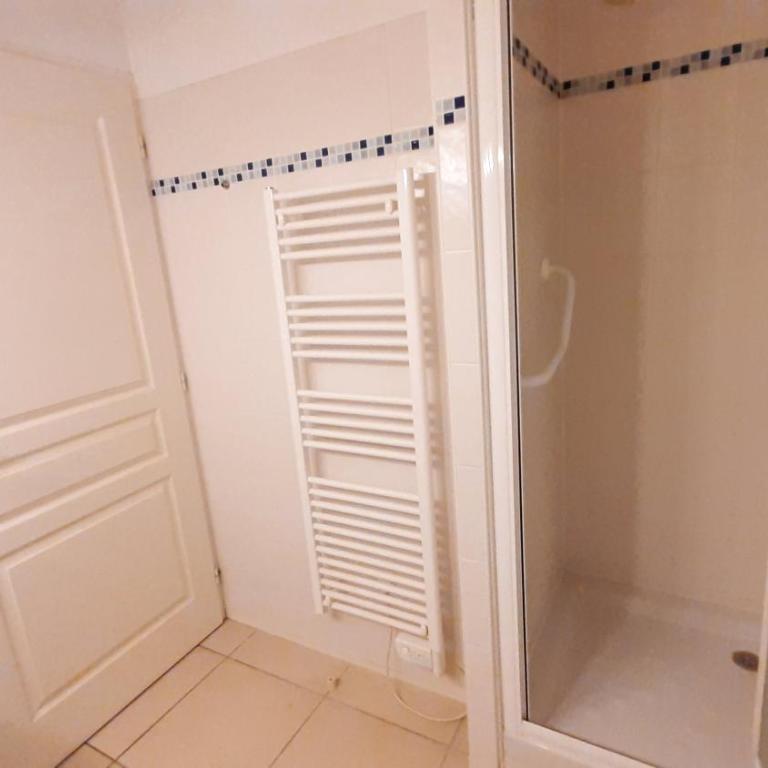 LES PALUDIERS Appartement 2 chambres centre-ville - Appartement 2 Chambres - 11