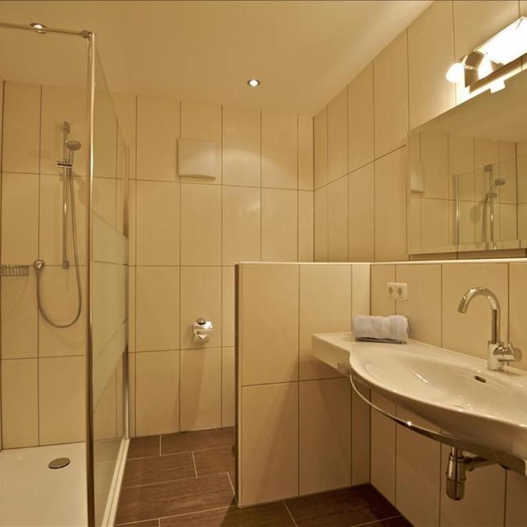 Landhaus Alpina - Apartment mit Dusche - 4