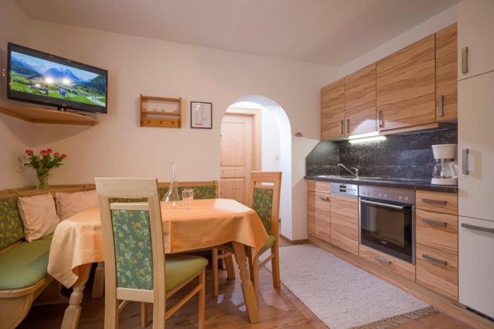 Landhaus Alpina - Apartment mit 1 Schlafzimmer und Dusche - 2