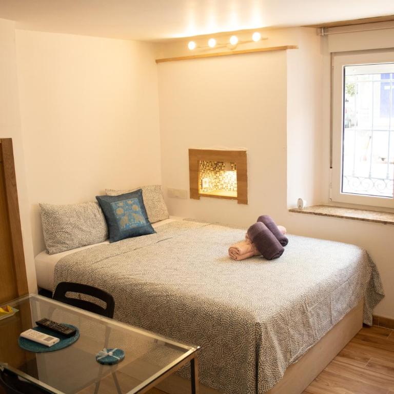 Malagueña Salerosa "Apartamento - estudio con terraza" En casa típica de 1 a 4 dormitorios - Apartamento Estudio con terraza o patio privados - 24