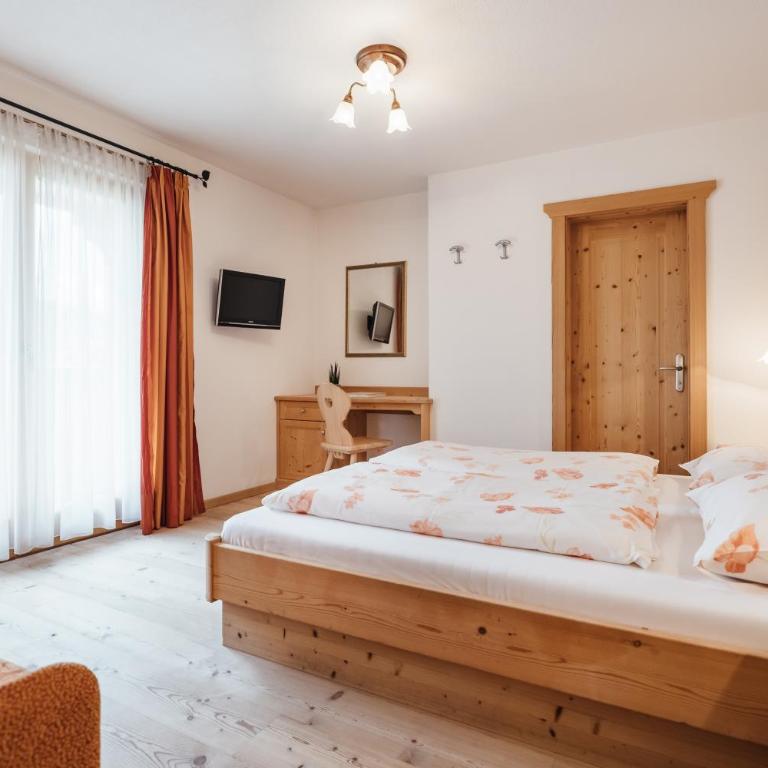Garni Ciasa Urban - Doppelzimmer mit Balkon - 6