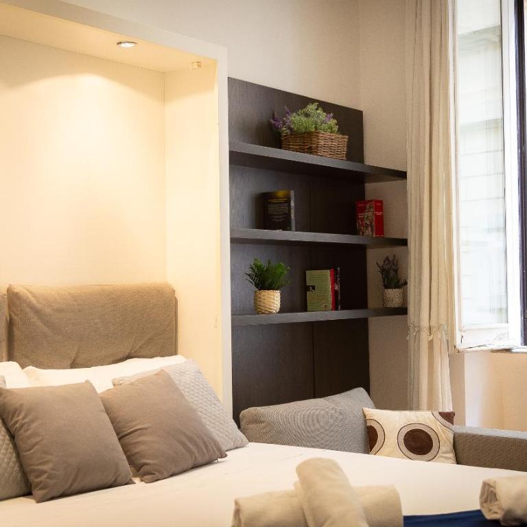 Vittoria Rental in Rome - Appartamento con 2 Camere da Letto - 2