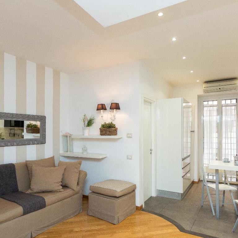 Vittoria Rental in Rome - Appartamento con 2 Camere da Letto - 16