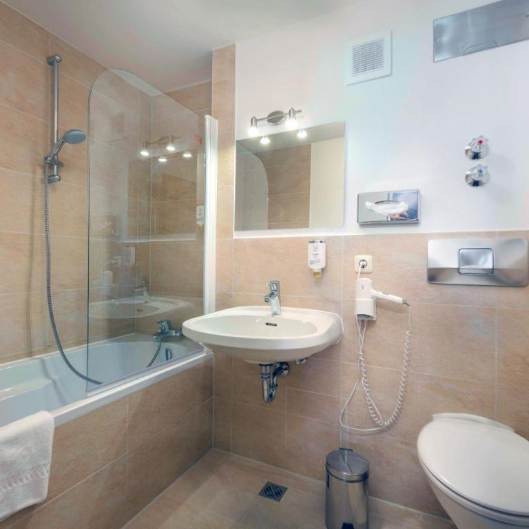 Das Bergmayr - Chiemgauer Alpenhotel - Chiemgau Suite - 2