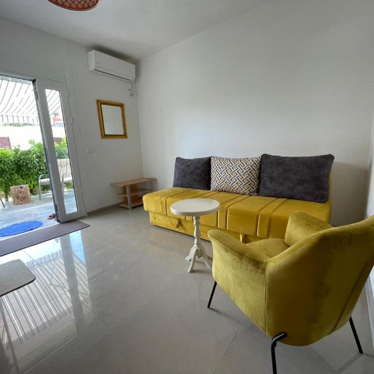 OSA Holiday - Deluxe Double Room (2 Adults + 1 Child) - 1