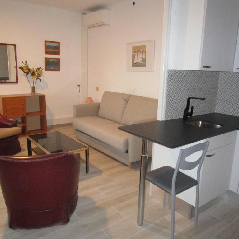 Hotel Apartaments Gesòria Porta Ferrada - Estudio con terraza - 4