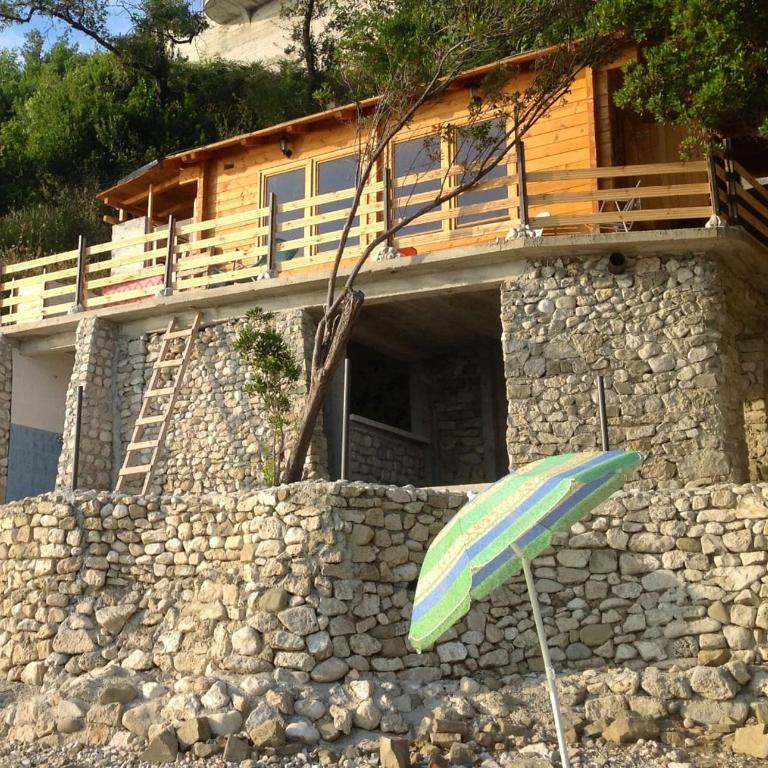 Beach House - One-Bedroom House - 6