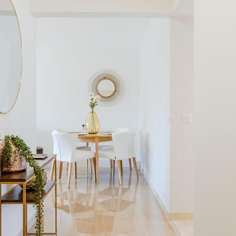 Stylish 1-Bedroom Apartment Close to Beaches - Appartement - 2
