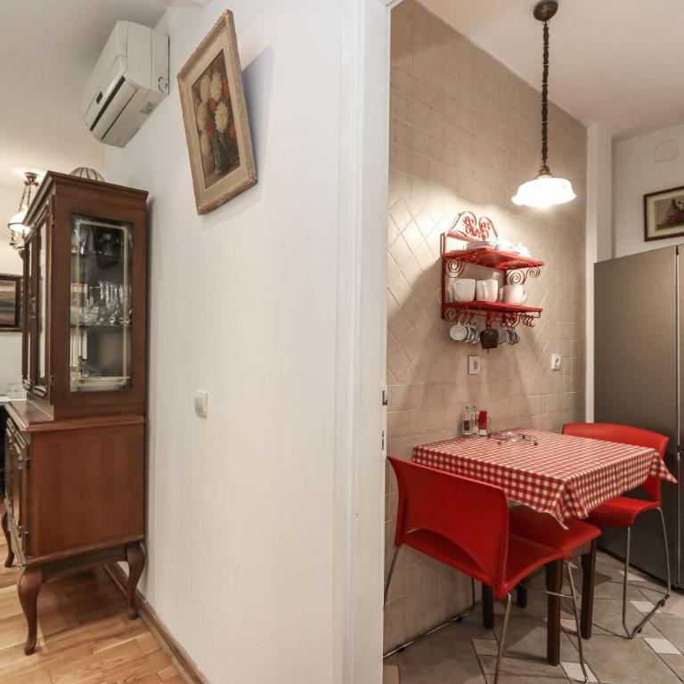Snug, Homely Apartment by the Temple - Apartman sa 2 Spavaće Sobe - 21