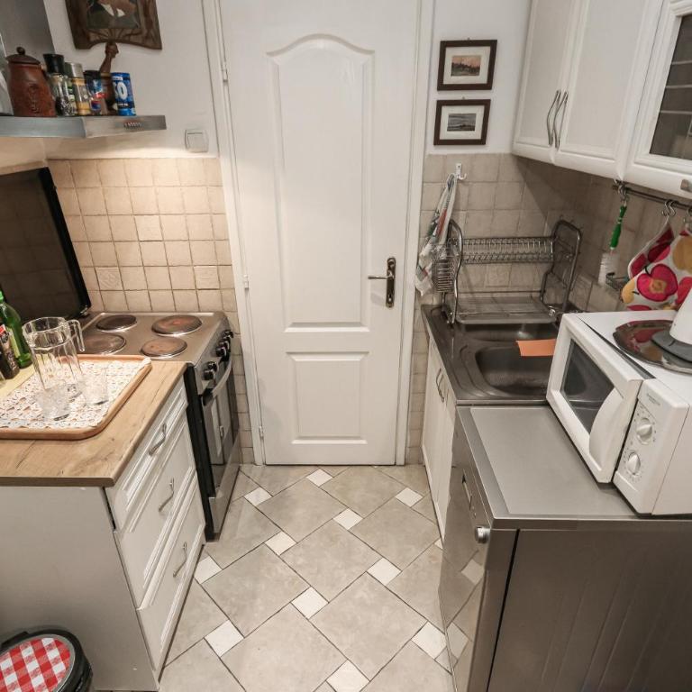 Snug, Homely Apartment by the Temple - Apartman sa 2 Spavaće Sobe - 24