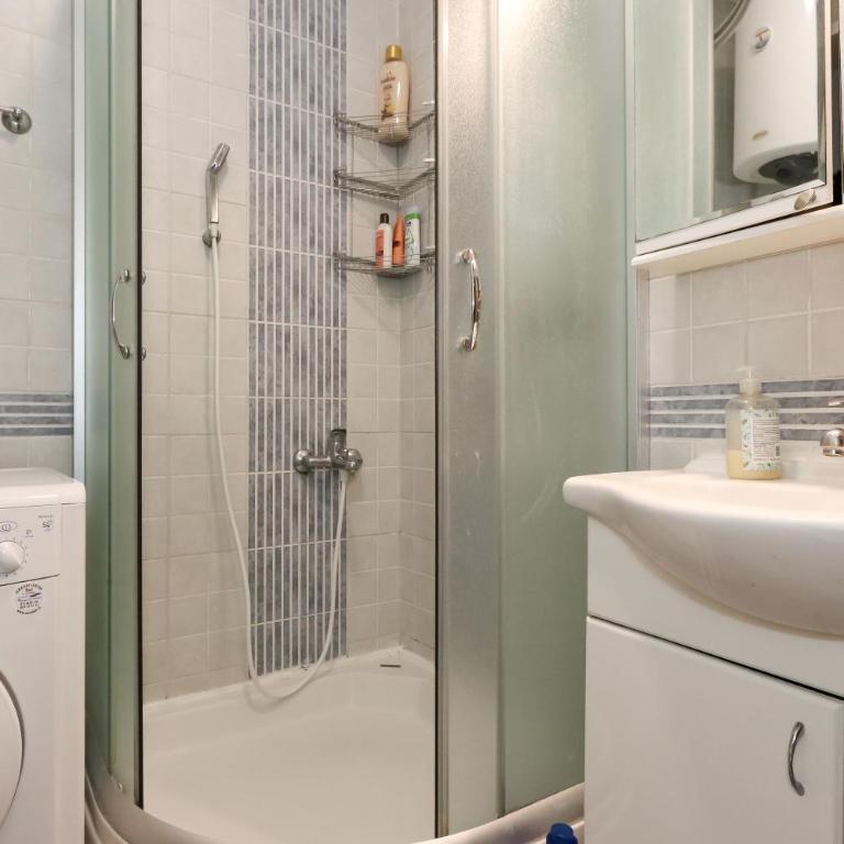 Snug, Homely Apartment by the Temple - Apartman sa 2 Spavaće Sobe - 29