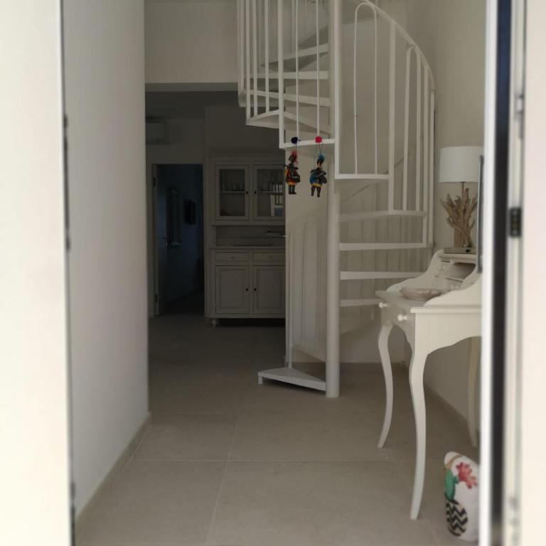 Fuga Blu - Casa con 3 Camere da Letto - 2