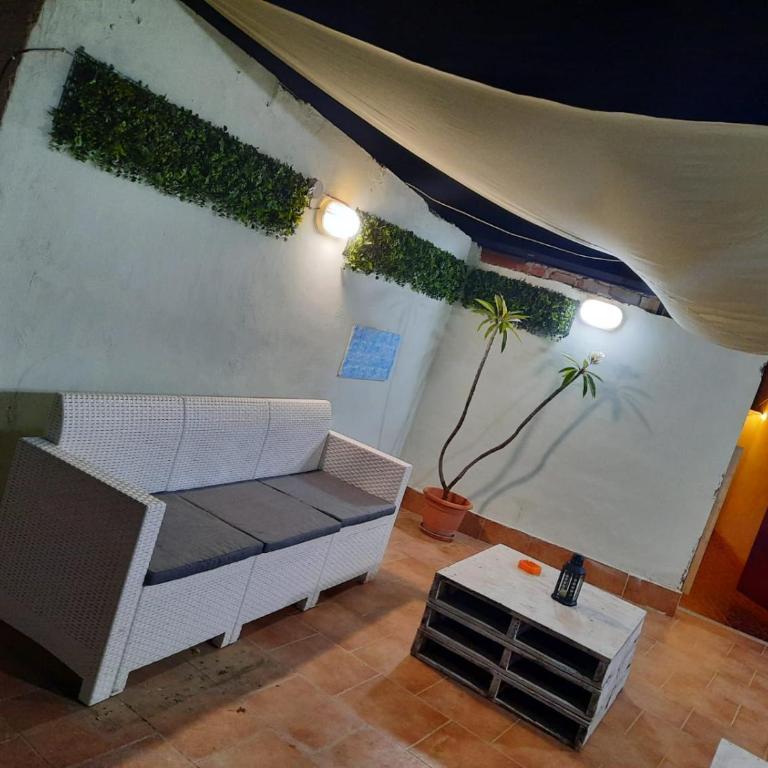 La terrazza sul vicolo - Double Room with Private Bathroom - 7