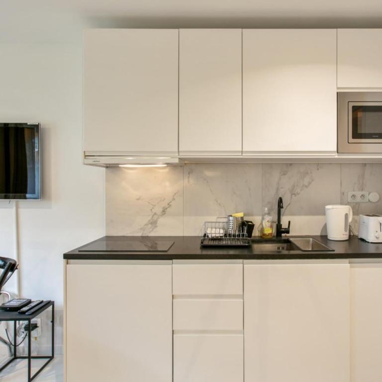 Charming studio near Tour Eiffel Invalides Beaugrenelle - Studio - 13