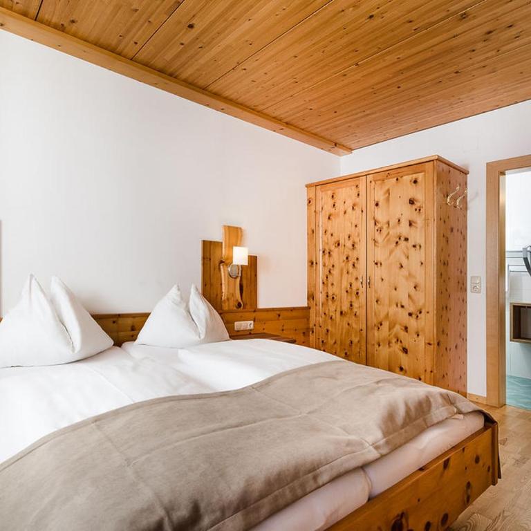Hotel Langeck - Familiensuite mit Balkon - 10