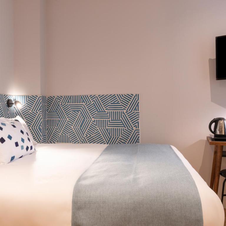 Paris Art Hotel Quartier Latin by Malone - Chambre Simple Classique Rayure - 1