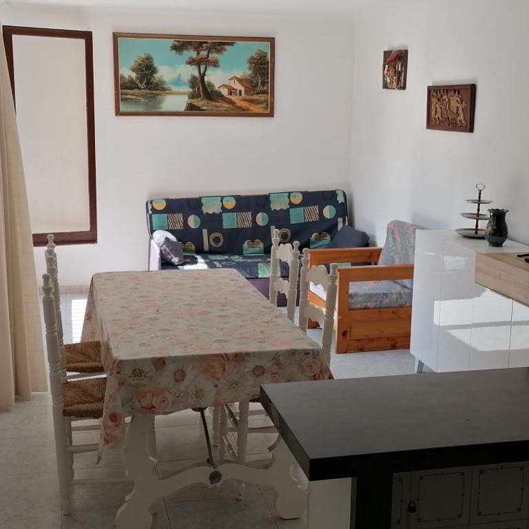 Apartaments Fincasol - Standard Two-Bedroom Apartment - 11