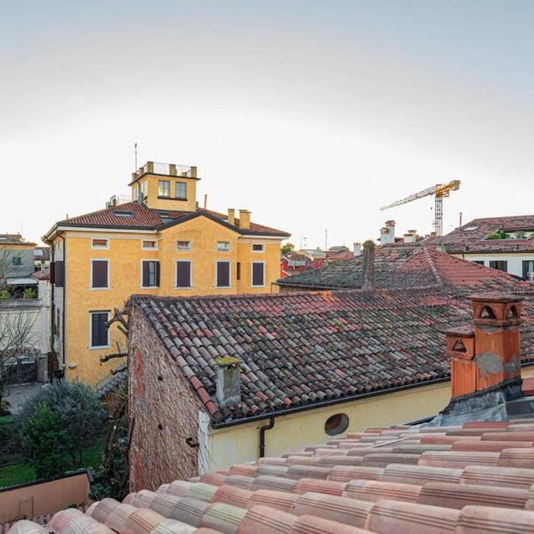 enJoy Home - Mansarda Piccolo Tesoro in centro città - Appartamento con 2 Camere da Letto - 9