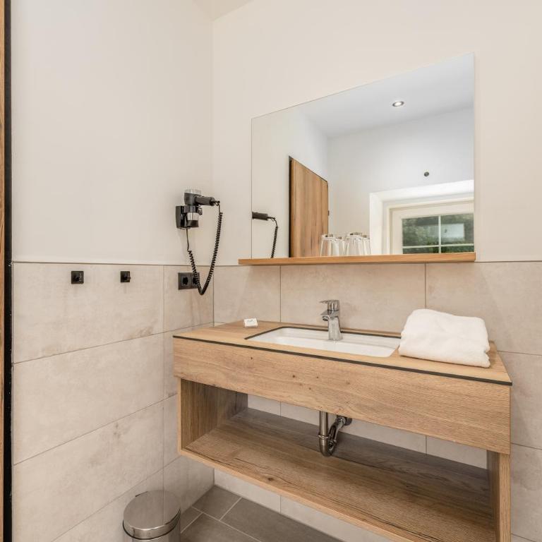 Landgasthof Bierfriedl - Doppelzimmer mit Balkon - 28