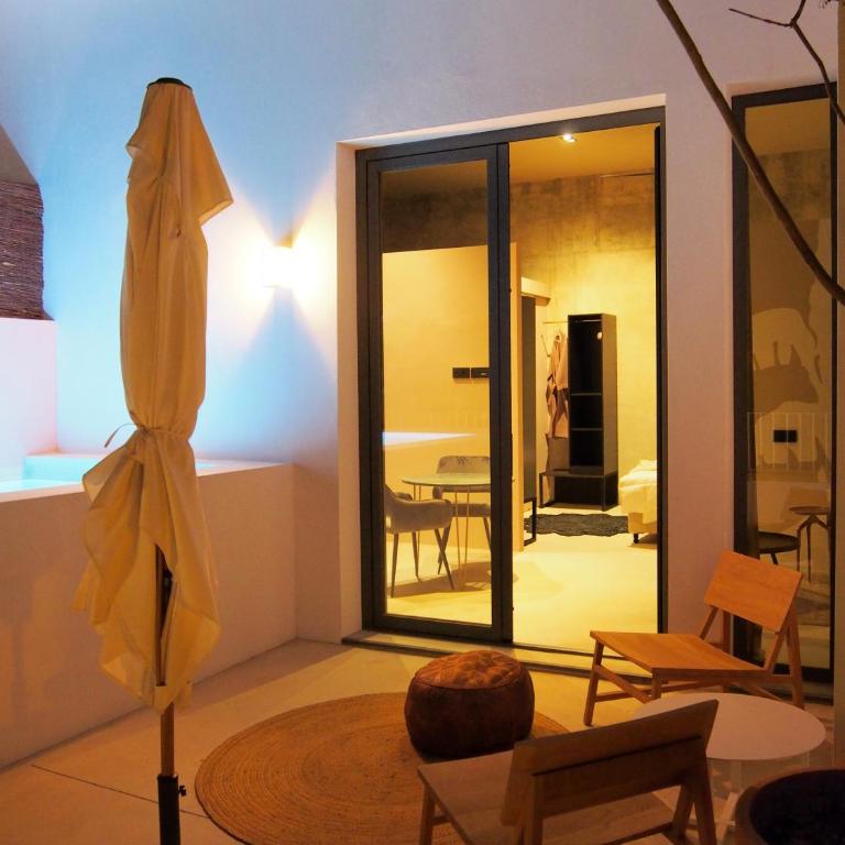 SUITES 9 MALAGA, three unique suites with private plunge pool - Apartamento de 1 dormitorio - 10