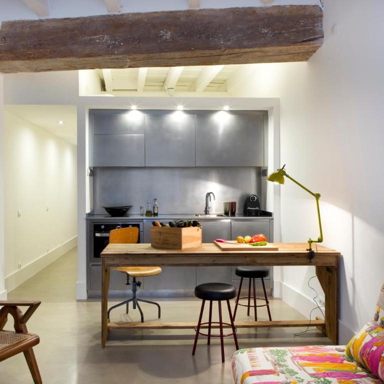 Best House Best Place - One-Bedroom Apartment with Balcony - 6