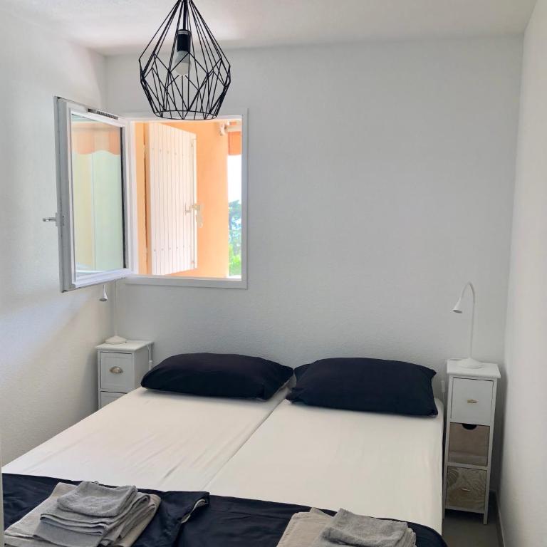 Apartment Newly Renovated Aircond-wifi-pool-sea View-150m to Beaches- Saint Aygulf - Appartamento con Vista Mare - 6