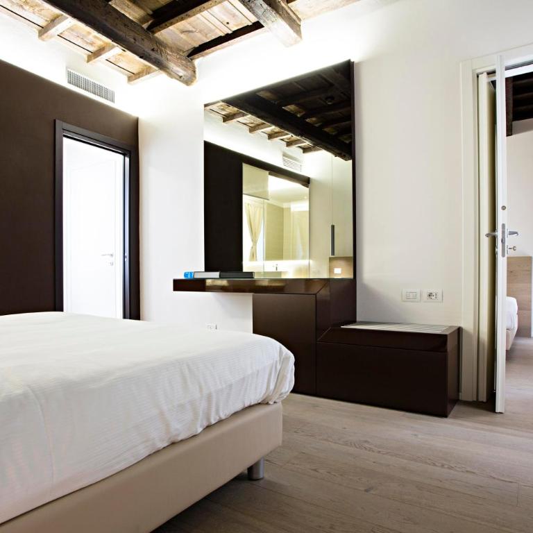 Borgoleoni 18 - Room and Breakfast - 2 Camere Comunicanti - 5
