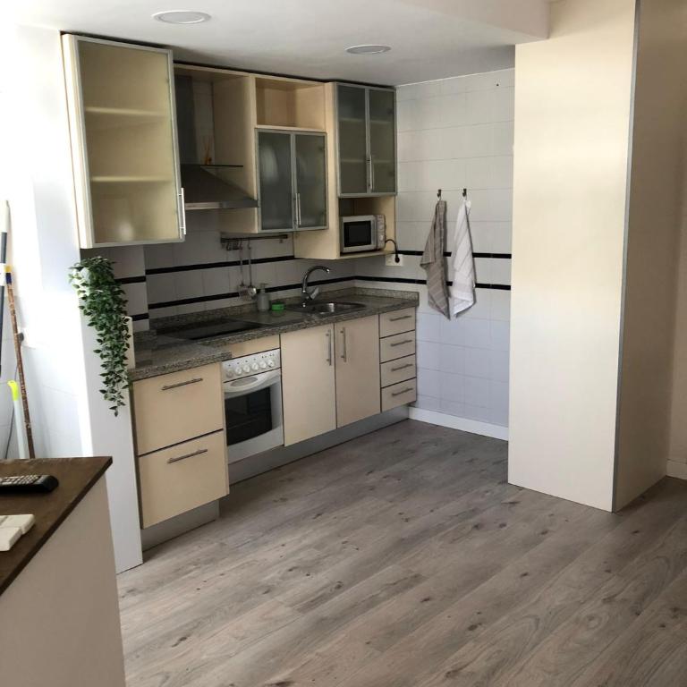 PRECIOSO APARTAMENTO JUNTO A LA ALHAMBRA EN PLENO CENTRo - One-Bedroom Apartment - 6