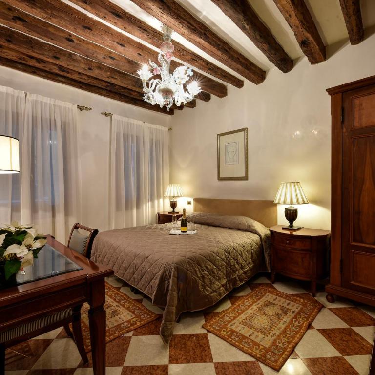Anzolo Palace - Rooms & Apartments - Camera Deluxe - 3