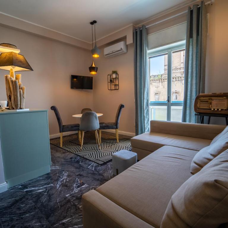 Urban Rooms - Apartment with Shower - 3