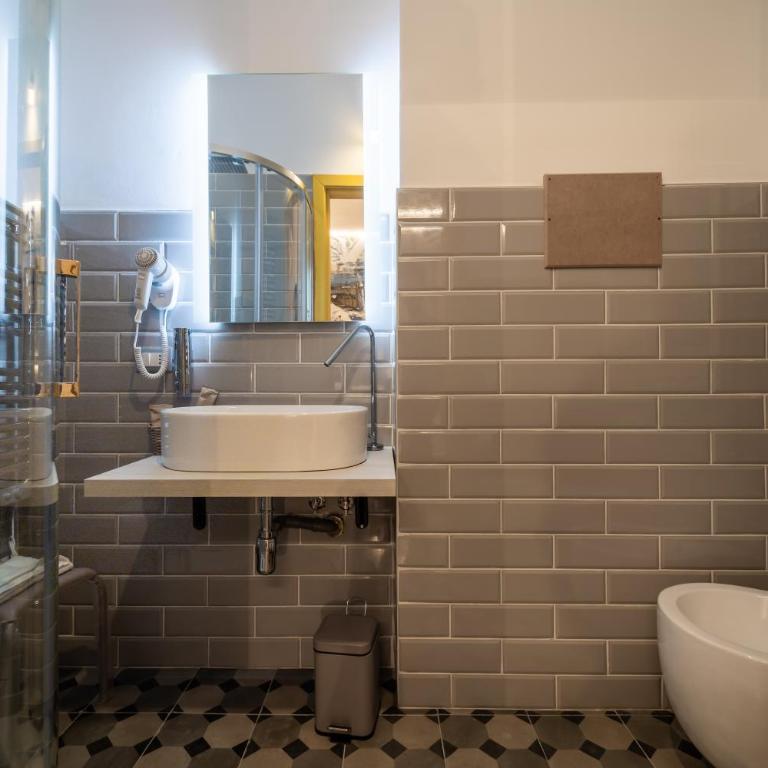 Urban Rooms - Small Double Room - 4