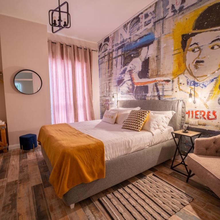 Urban Rooms - Small Double Room - 3