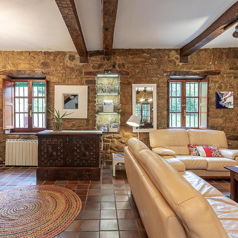Caserio Urikosolo - Five-Bedroom House - 8