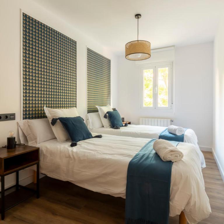 Vivienda Turística Plaza de los Tres Pilares - Two-Bedroom Apartment - 10