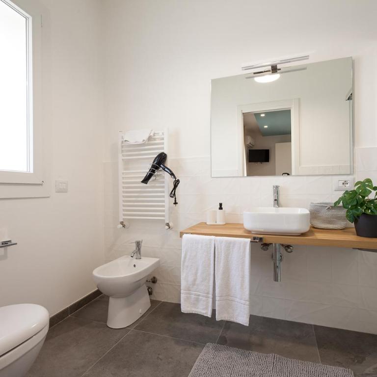 Nerissa suites&rooms - Ampia Camera Matrimoniale - 6