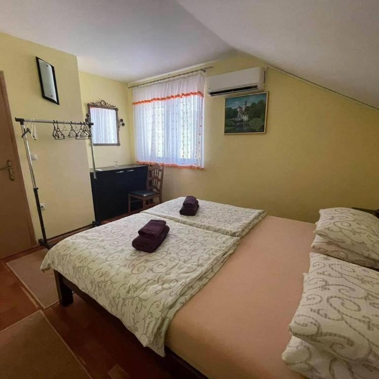 ENNI - Two-Bedroom House - 26