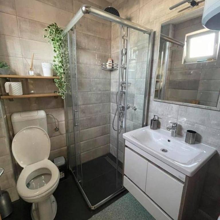 ENNI - Two-Bedroom House - 28
