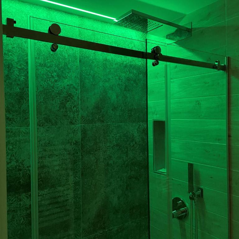 Porta del Golfo Apartments & Suites - Suite con Vasca Idromassaggio - 13