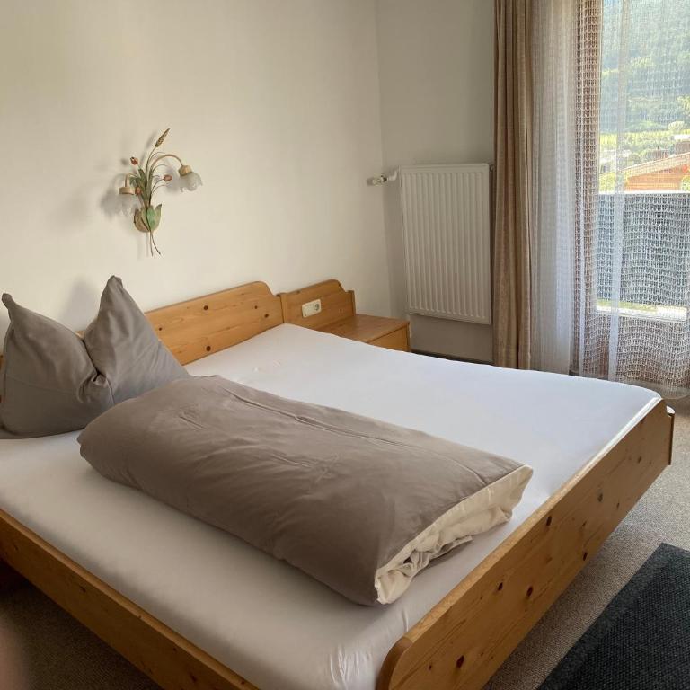 Haus Straif - Doppelzimmer mit eigenem externen Bad - 5
