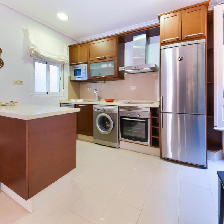 Holidays2Malaga Lazcano High Wifi & French balcony - One-Bedroom Apartment - 29