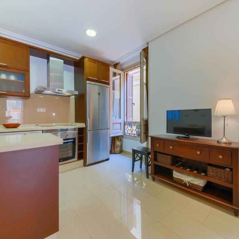Holidays2Malaga Lazcano High Wifi & French balcony - One-Bedroom Apartment - 25