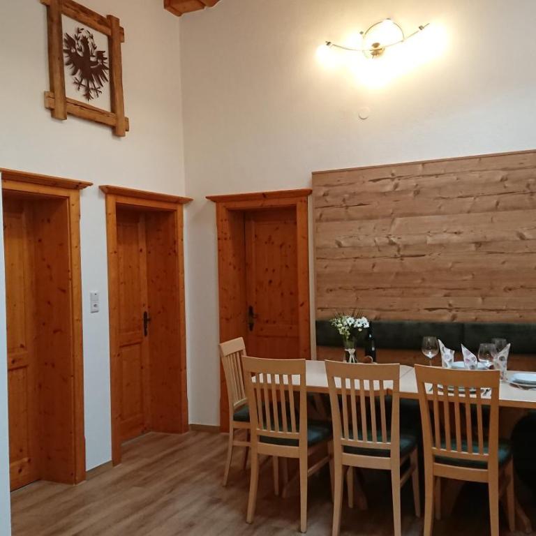 Ledererhof - Three-Bedroom Apartment - 4