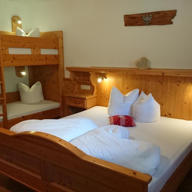 Ledererhof - Three-Bedroom Apartment - 14
