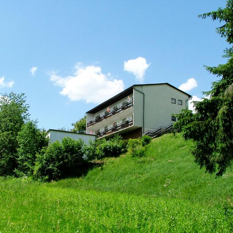 Pension Weiss - Apartment mit 2 Schlafzimmern und Balkon - 1