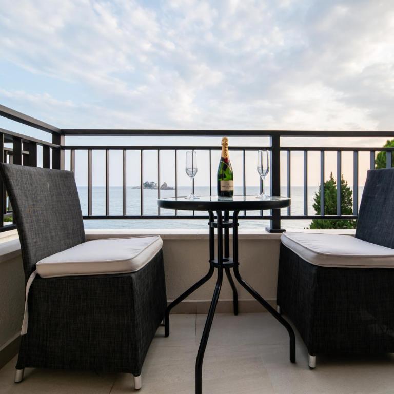 Seafront Apartments Petrovac - Apartment with Sea View - 10