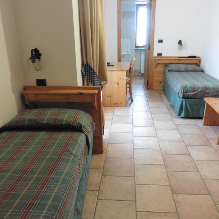 Hotel Mont Nery - Habitación Doble - 1 o 2 camas - 2