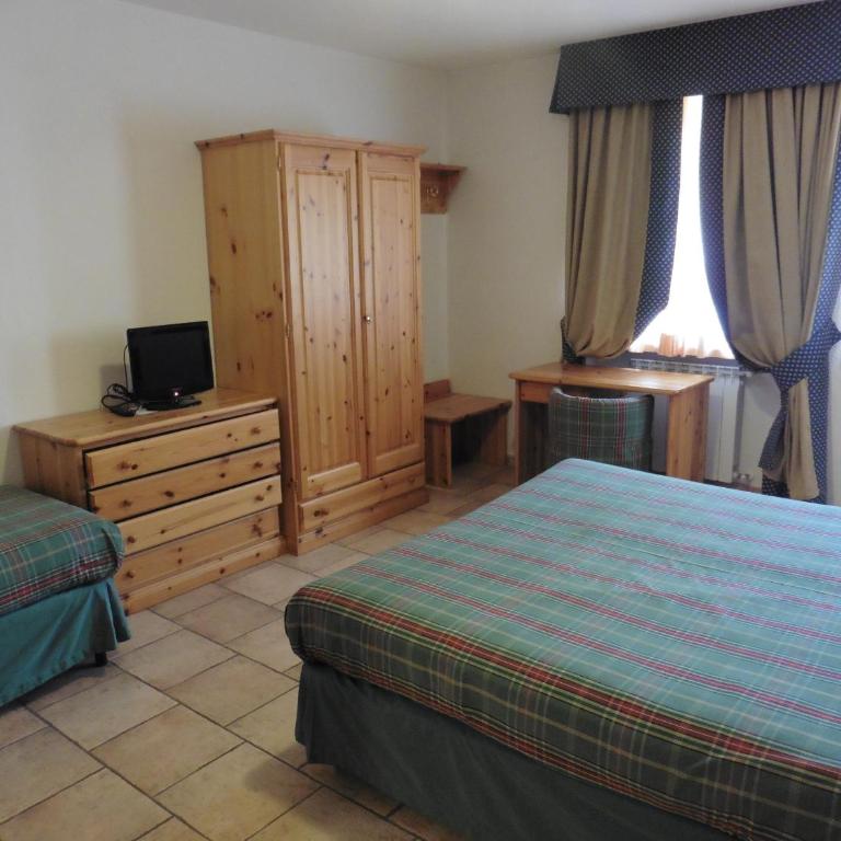 Hotel Mont Nery - Habitación Triple - 2