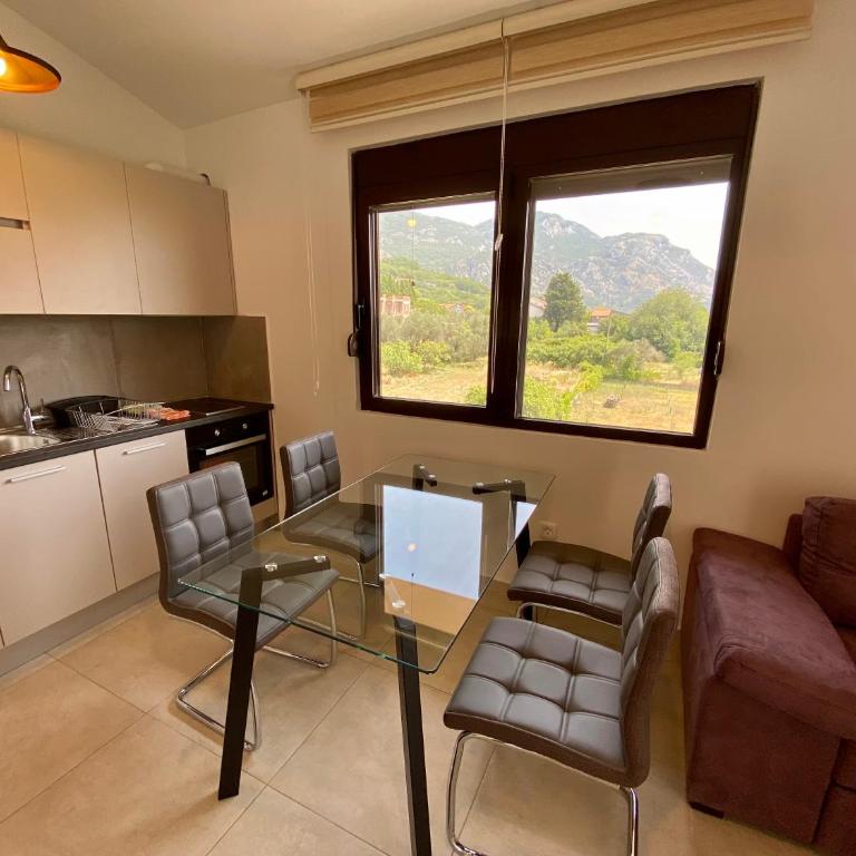 Villa Dolphin Apartments - Deluxe Family Room - 14