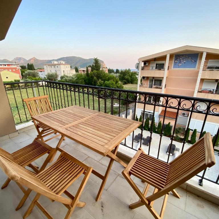 Villa Dolphin Apartments - Deluxe Family Room - 2
