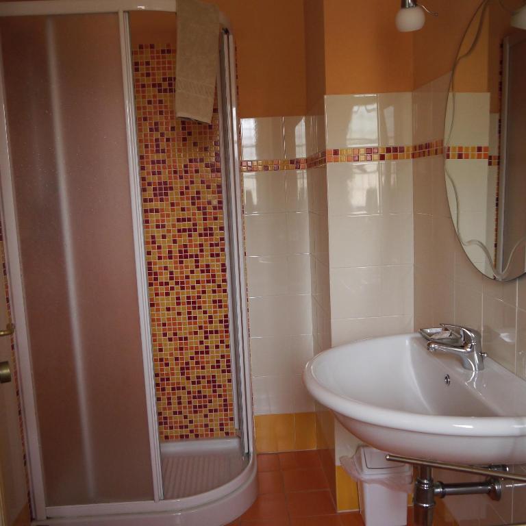 Corte Capitani - Camera Matrimoniale con Bagno Privato - 12
